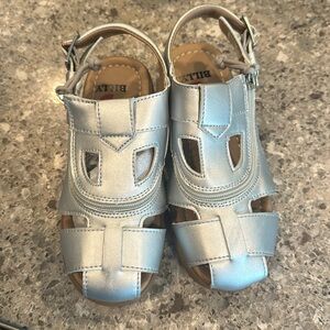 Billy kids sandals size 1